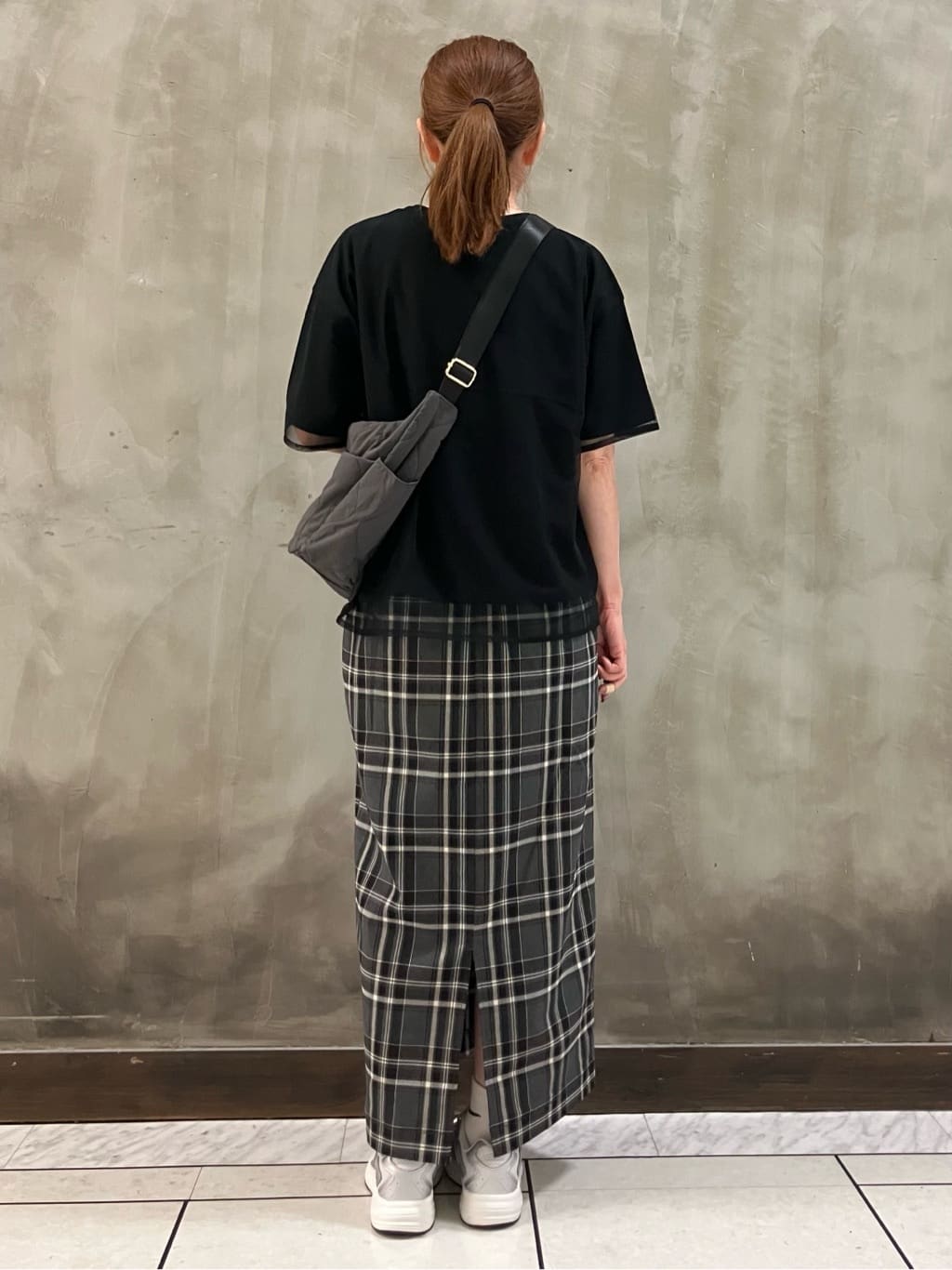kozuさんの「grove｜ラフだけどおしゃれ　チュールレイヤードTシャツ」を使ったコーディネート