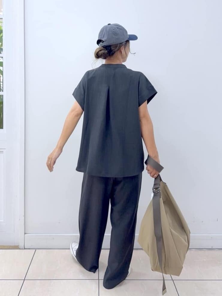 Osawaさんの「Dessin｜【2点セット/ウエストゴム/洗える】スキッパ―シャツ＆ストレートパンツセット」を使ったコーディネート