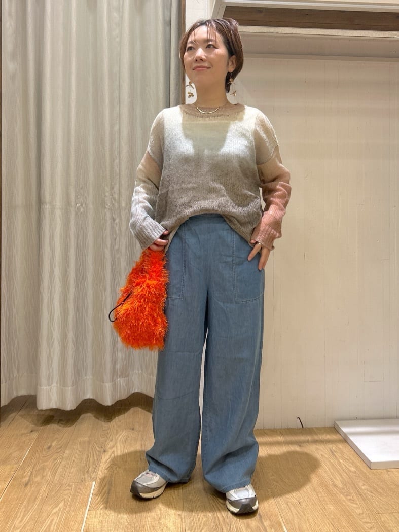 ga_riさんの「THE SHOP TK｜スペースダイ透かし編みニット」を使ったコーディネート