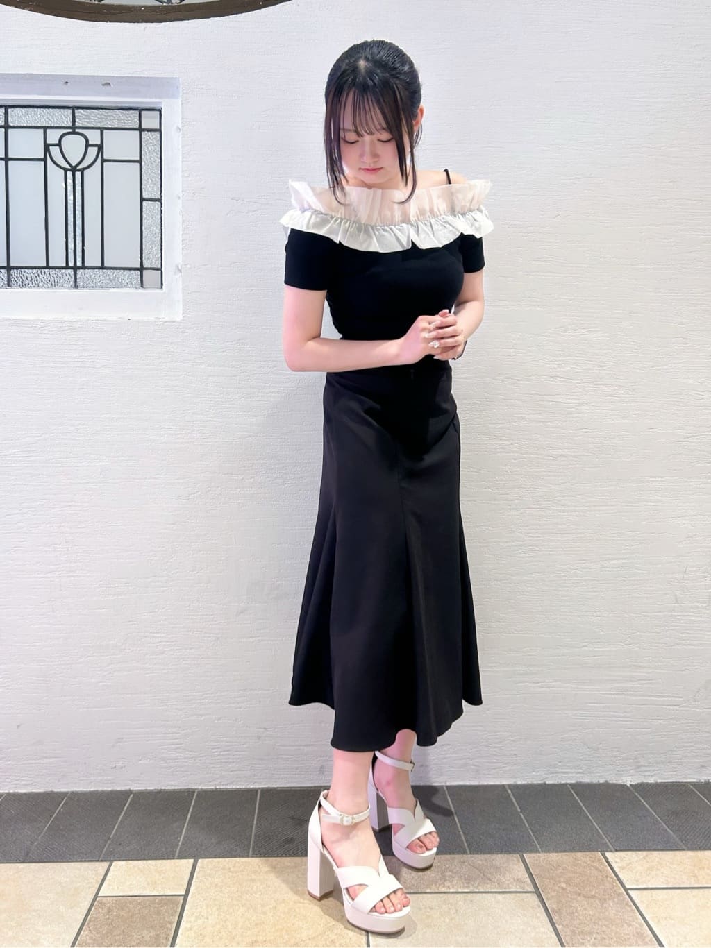 ゆうりさんの「ESPERANZA｜ネックベルトチャンキーヒールサンダル」を使ったコーディネート