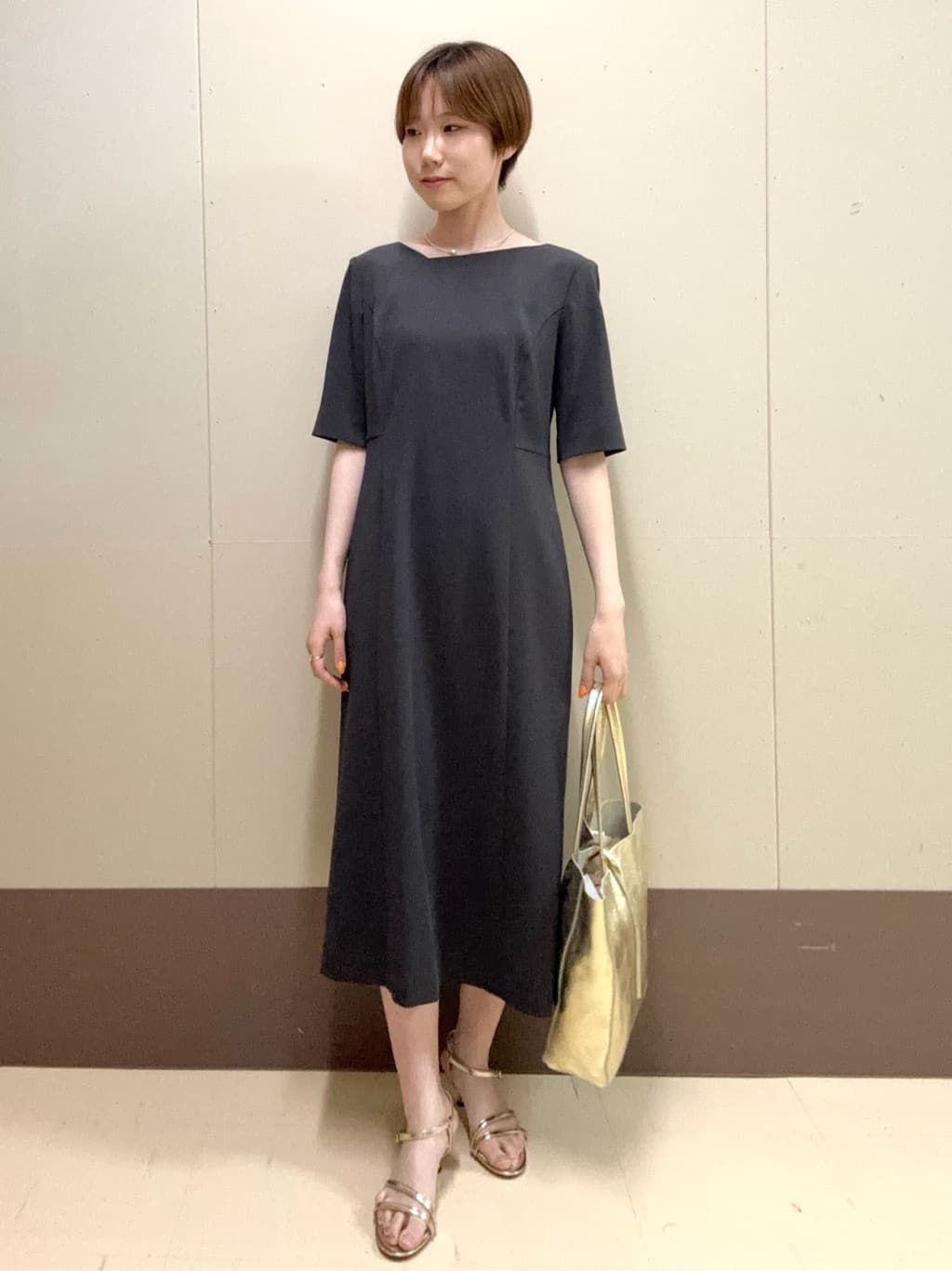 mioさんの「UNTITLED｜シャイニービーズネックレス」を使ったコーディネート