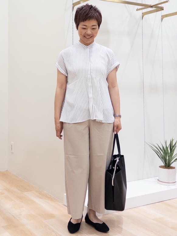 シュウコさんの「grove｜サマーハイパーストレッチワイドパンツ」を使ったコーディネート