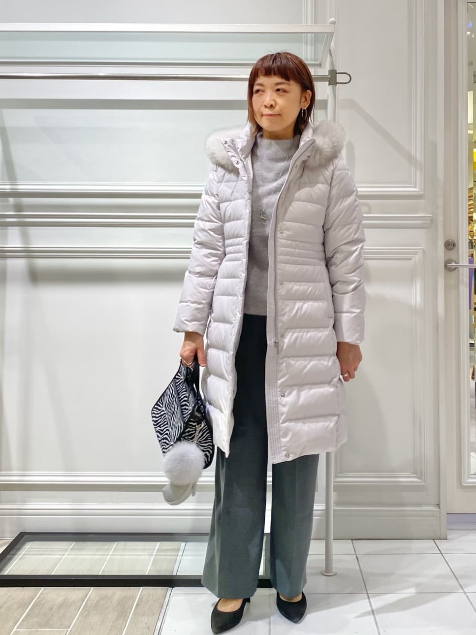 AKKOさんの「UNTITLED｜【はっ水機能/フード取り外し可/防寒】ロングダウンコート」を使ったコーディネート