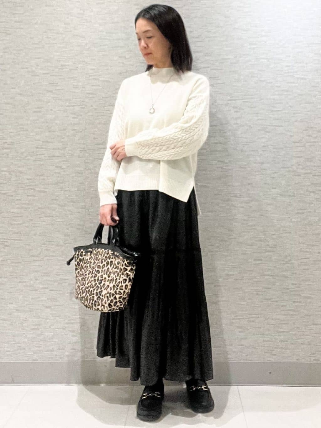 marikoさんの「Reflect｜【一枚で着映え◎／ゆったりシルエット】ラメ&times;スパンコールウール混ニット」を使ったコーディネート