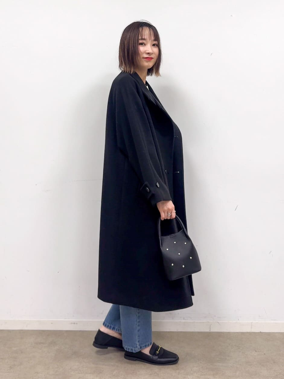 𝐜𝐡𝐢𝐤𝐚さんの「SHOO･LA･RUE｜【S-LL】程よくゆったりな 柔らかデニムテーパードパンツ」を使ったコーディネート