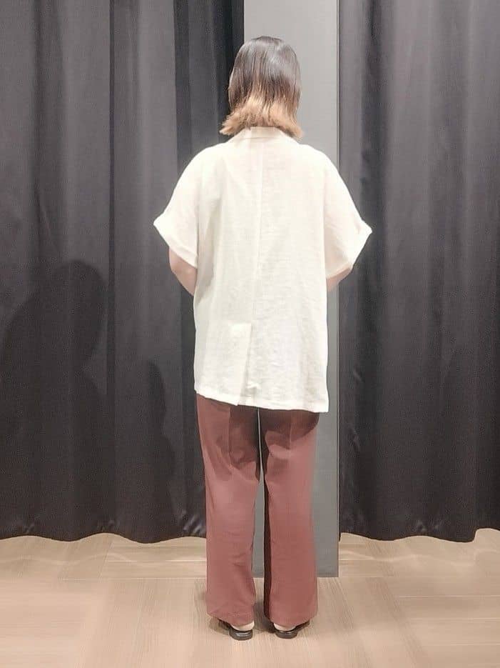 naoさんの「THE SHOP TK｜◆【XS-XLサイズ】麻調ワイドパンツ/洗濯機OK/from the VOICE」を使ったコーディネート