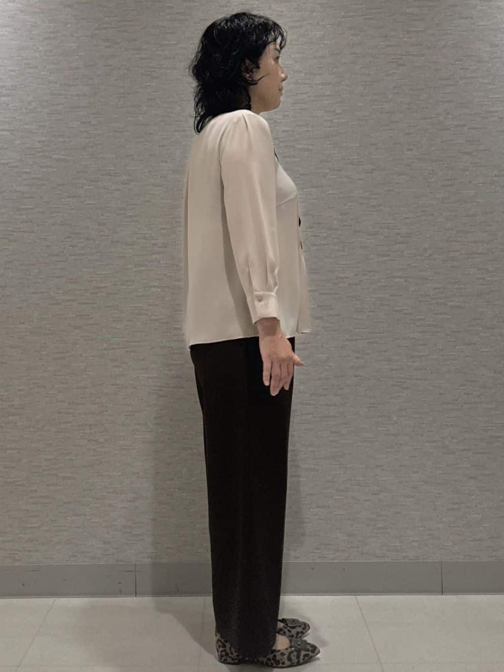 KOJIMAさんの「Reflect｜【配色ボウタイ付き】八分袖ジョーゼットブラウス」を使ったコーディネート