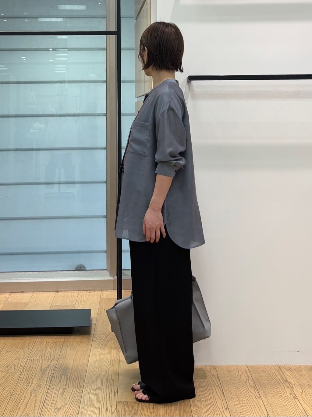 asamiさんの「INDIVI｜【洗える／UVケア／SETUP可能】ドロストワイドパンツ」を使ったコーディネート