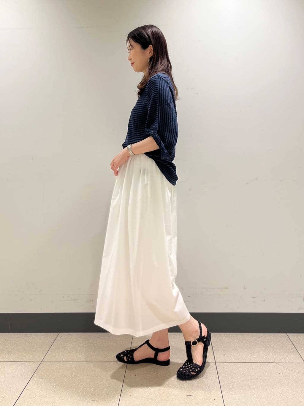 shokoさんの「INDIVI｜【UVケア／吸汗速乾】凹凸素材ねじり袖トップス」を使ったコーディネート