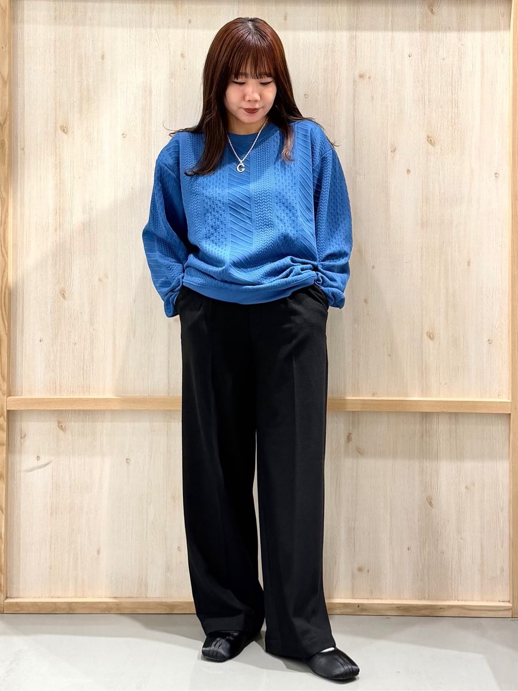 nanaさんの「THE SHOP TK｜【無地に飽きた方へ】ふくれジャカードスウェット　洗濯機OK/6色展開/ユニセックスでおすすめ！」を使ったコーディネート