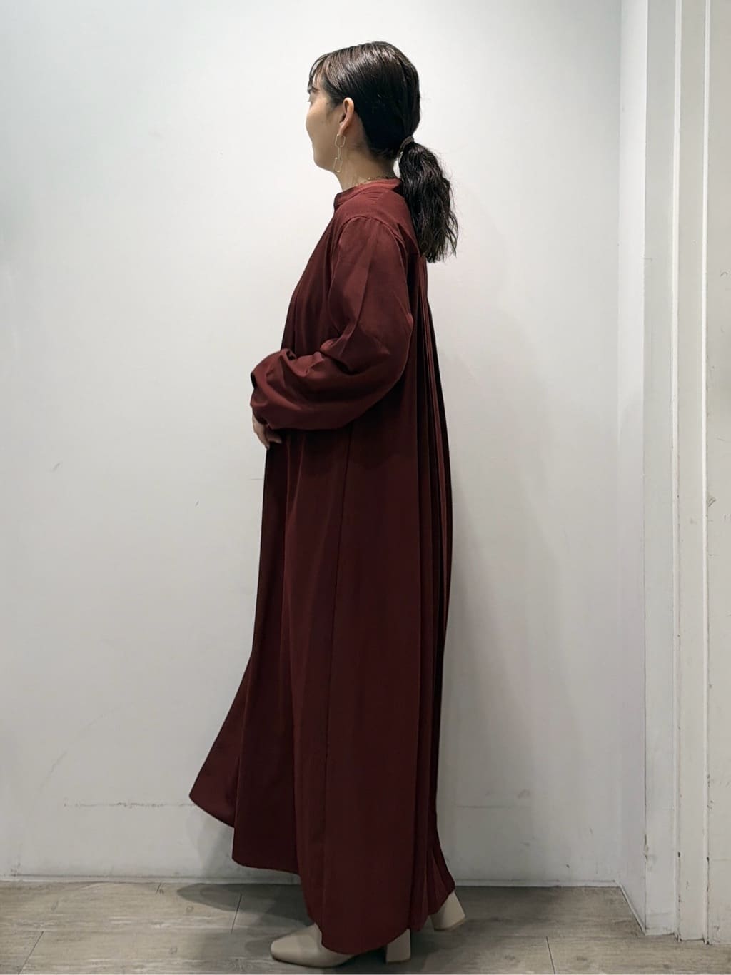sumicaさんの「OPAQUE.CLIP｜バックプリーツワンピース【洗濯機OK】」を使ったコーディネート