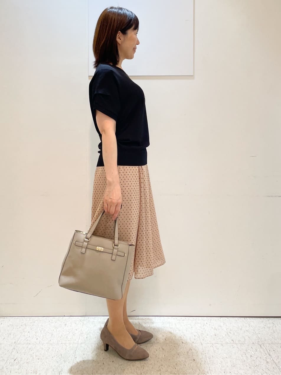 めいさんの「Reflect｜【マシンウォッシュ可／セットアップ可】コツキ柄プリントフレアスカート」を使ったコーディネート