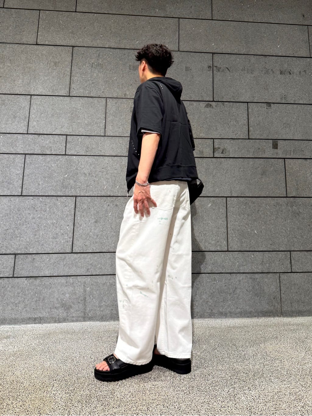 HARUさんの「tk.TAKEO KIKUCHI｜スタッズ ダブルZIPパーカ」を使ったコーディネート