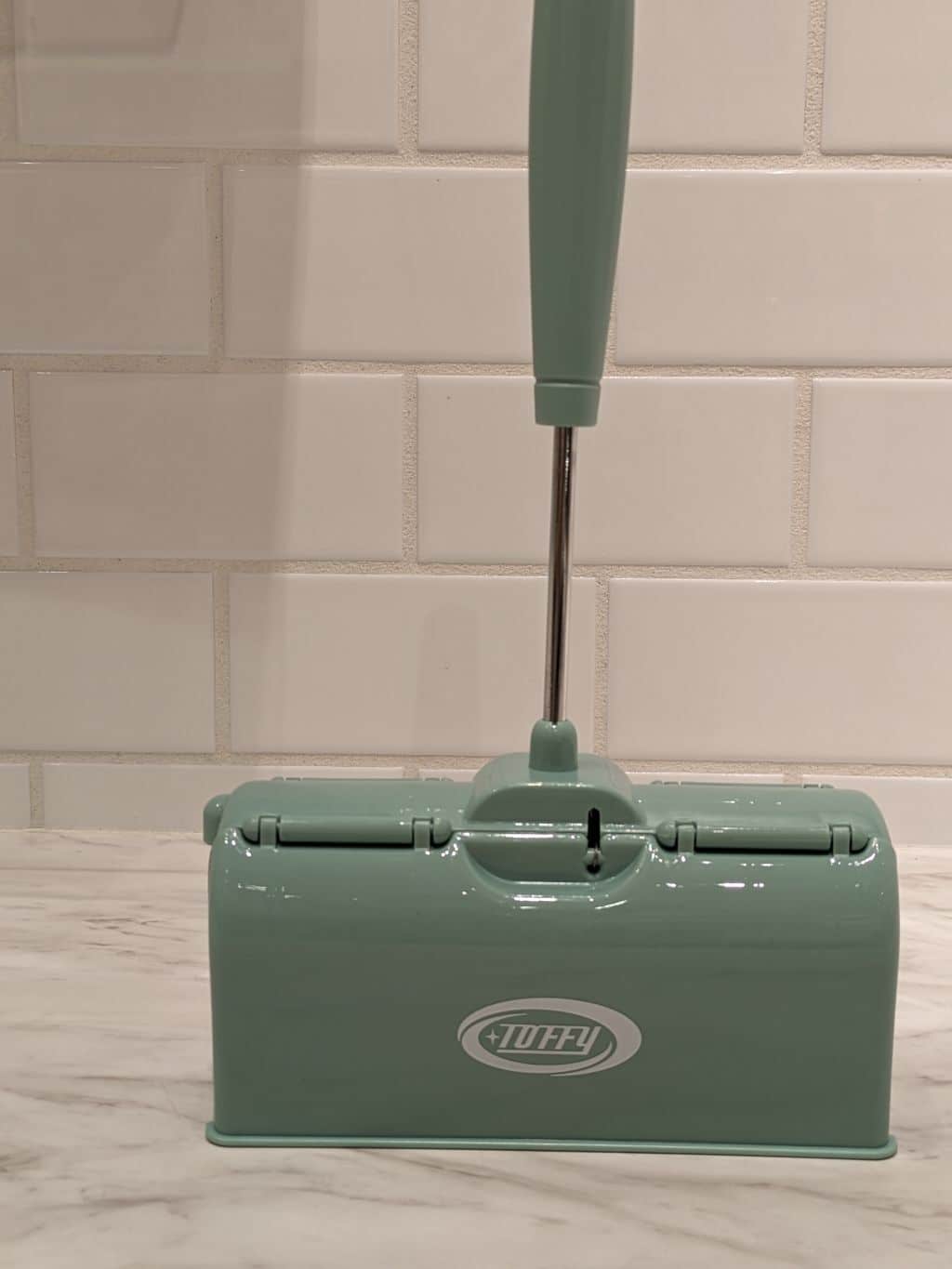 たかともさんの「212 KITCHEN STORE｜マグネットバスブラシ ペールアクア ＜Toffy トフィ＞」を使ったコーディネート