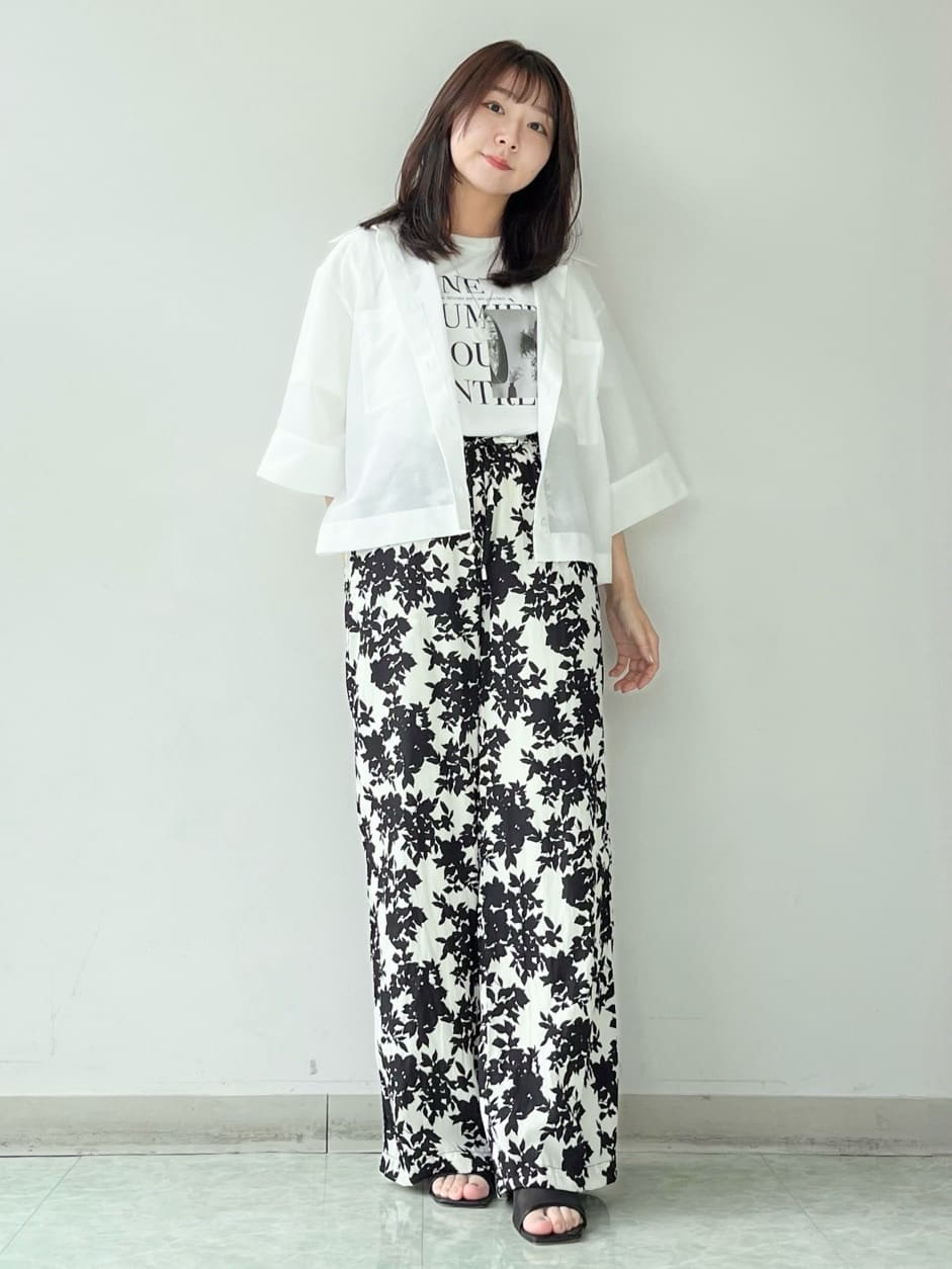 KAHOさんの「UNTITLED｜【ロゴT/プリントT】グラフィックTシャツ」を使ったコーディネート