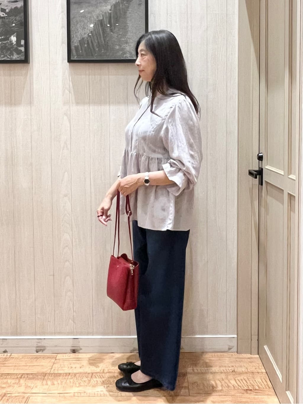 youさんの「SHOO･LA･RUE｜【S-LL】大人フェミニン ペプラム風フリルブラウス」を使ったコーディネート