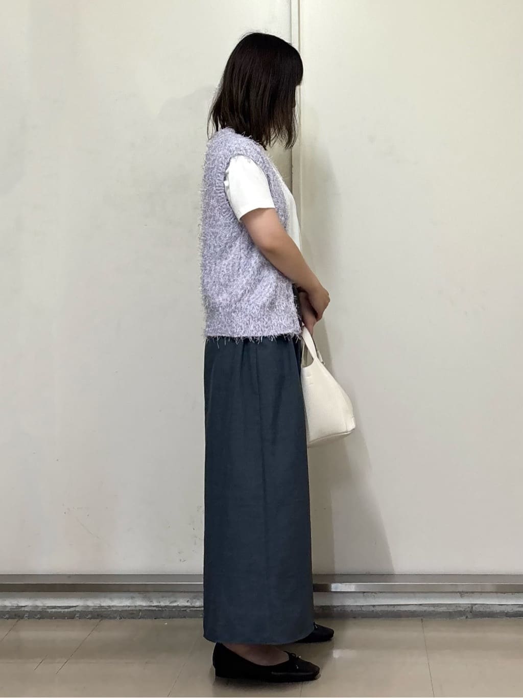 やまさんの「OPAQUE.CLIP｜《Can Cam掲載》フリンジシャギーコンパクトベスト【洗濯機洗い可】」を使ったコーディネート