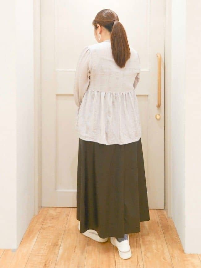 ななこさんの「SHOO･LA･RUE｜【S-LL】大人フェミニン ペプラム風フリルブラウス」を使ったコーディネート