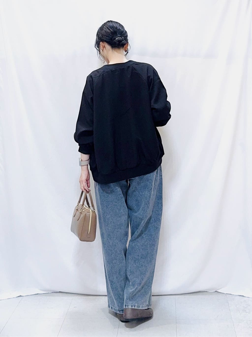 𝐇𝐢𝐫𝐨𝐦𝐢さんの「SHOO･LA･RUE｜【洗濯機可/S-LL】さっと羽織れる 軽量リブブルゾン」を使ったコーディネート