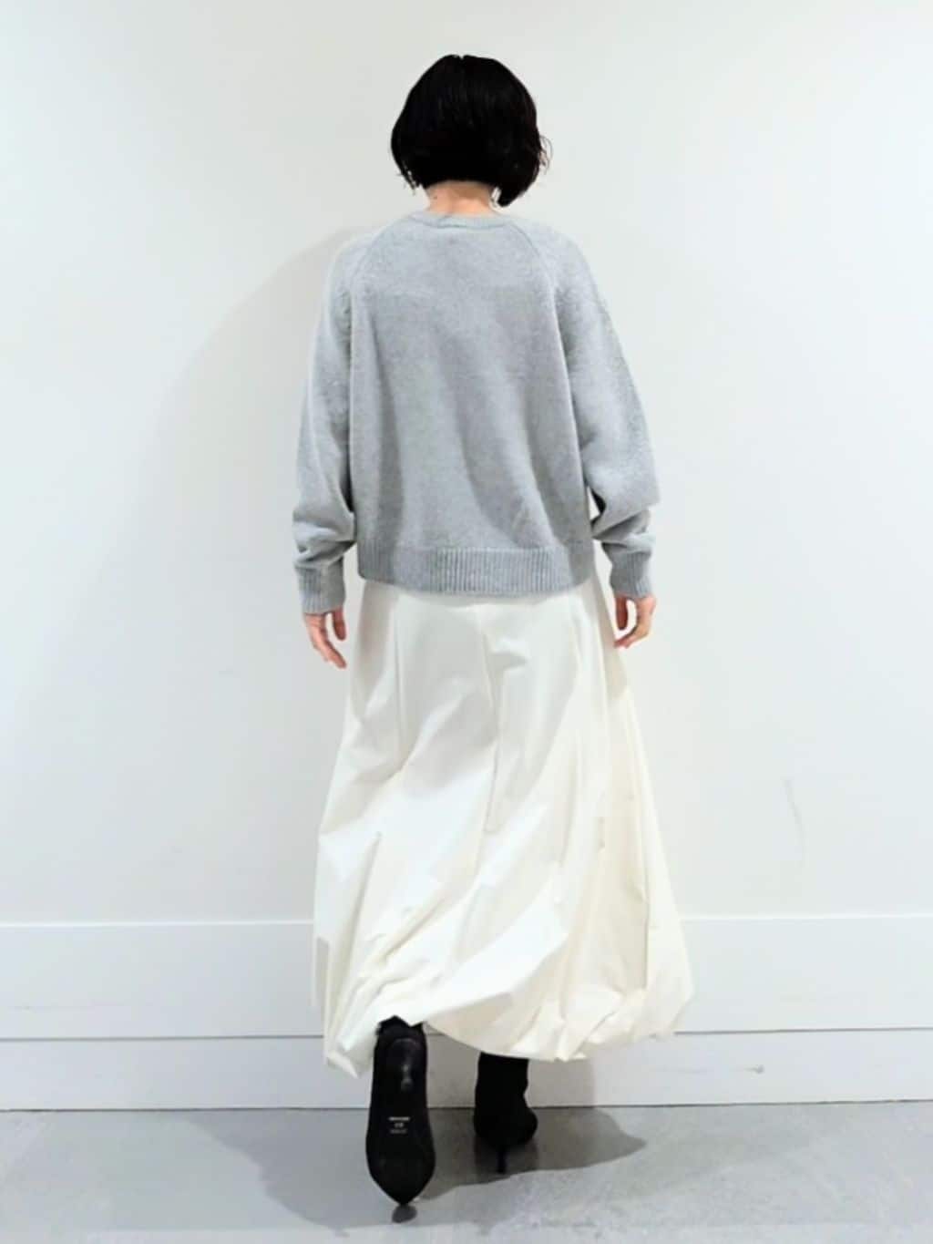ミズタさんの「UNTITLED｜【セットアップ可/ゆったり】ウール混ラメニット」を使ったコーディネート