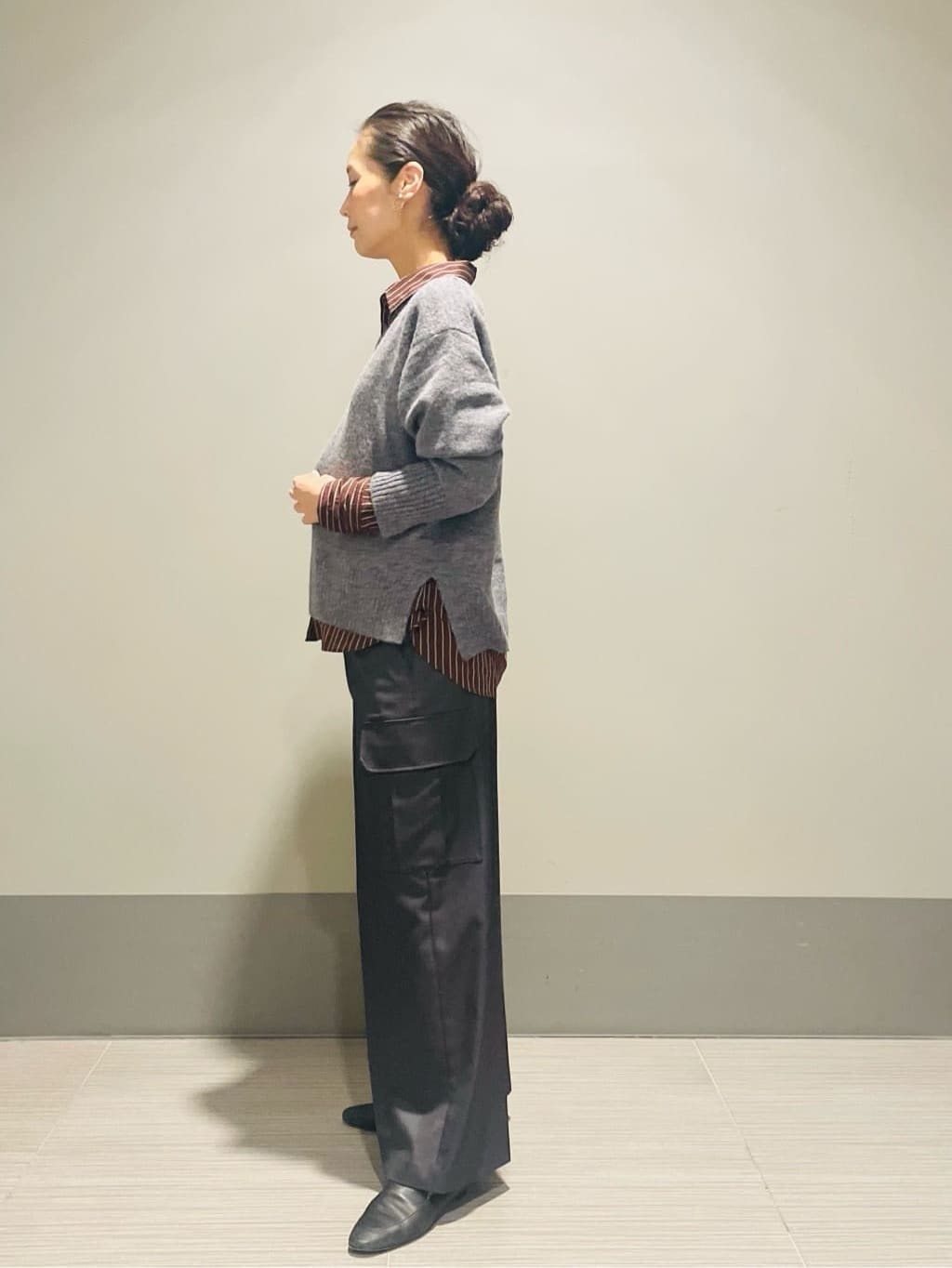 Annさんの「DRESSTERIOR｜アルパカブレンドVネックニット」を使ったコーディネート