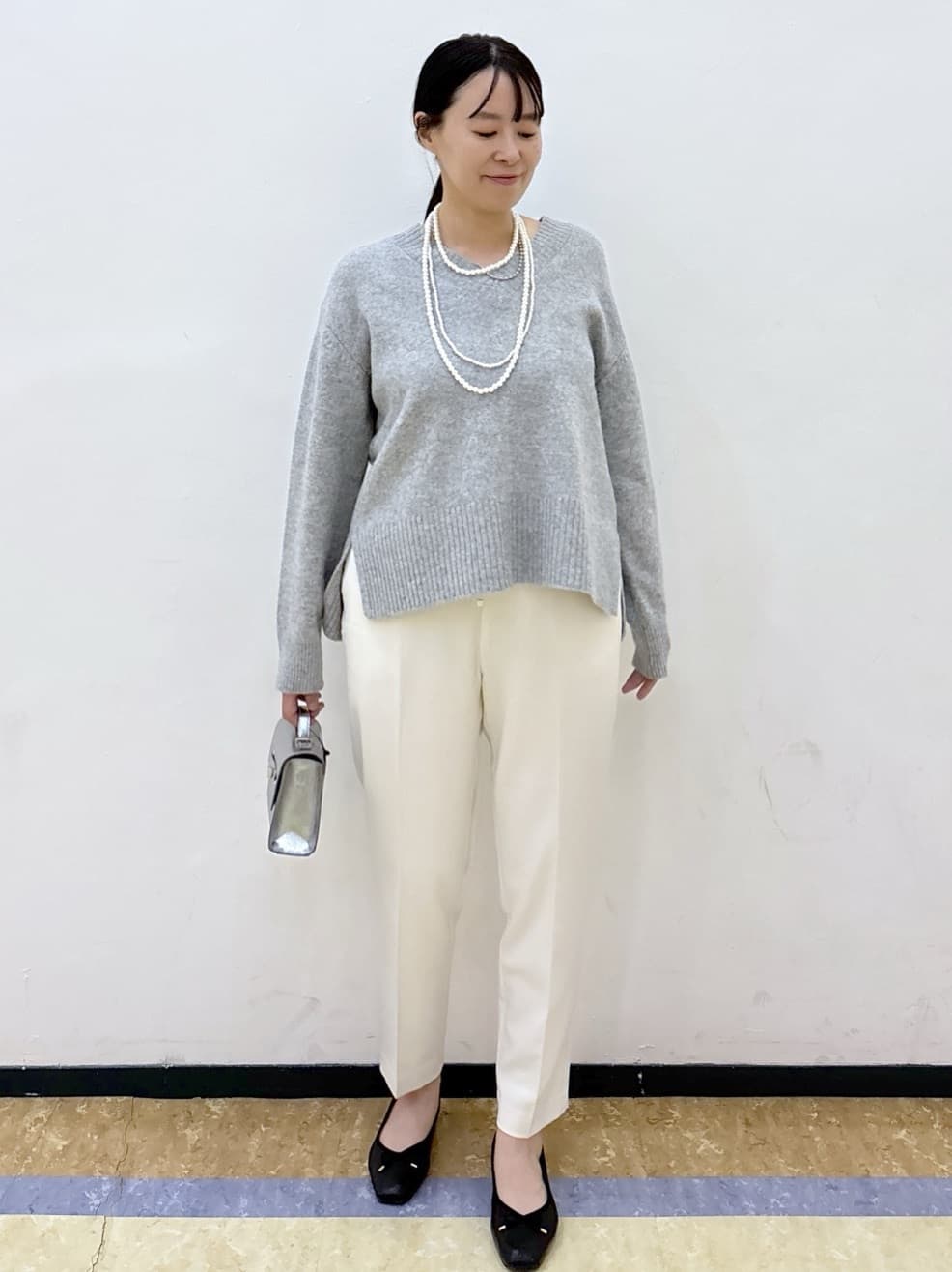 akariさんの「OPAQUE.CLIP｜ウォームタッチ イージーテーパードパンツ【洗濯機洗OK／ストレッチ】」を使ったコーディネート