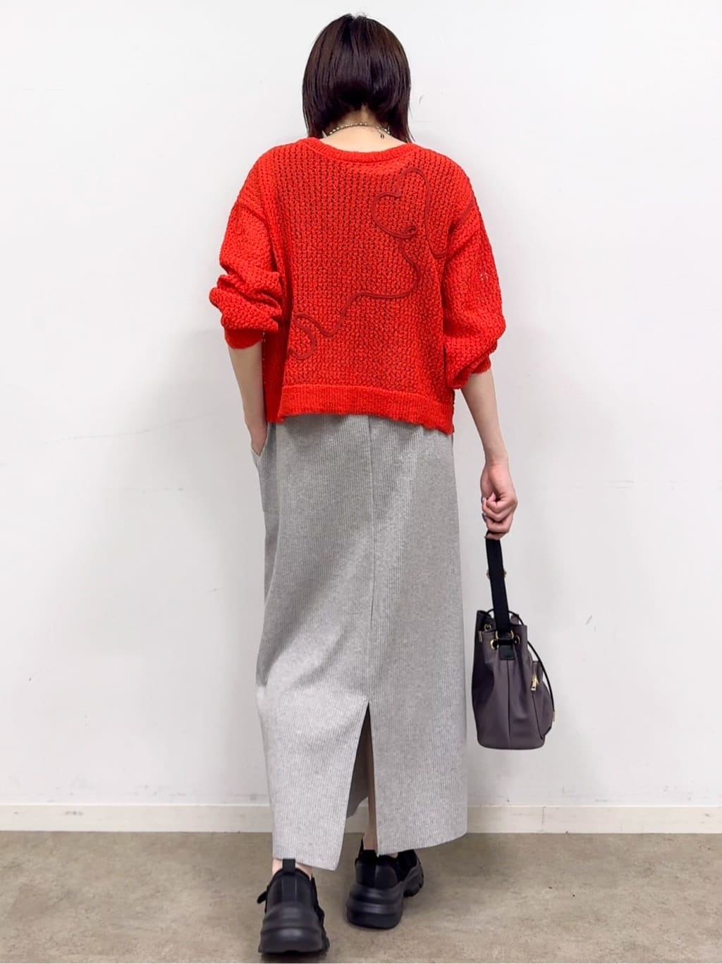 𝐜𝐡𝐢𝐤𝐚さんの「SHOO･LA･RUE｜コード刺繍アソートメッシュカーディガン」を使ったコーディネート
