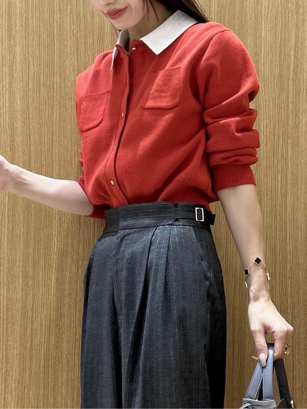 maiさんの「OPAQUE.CLIP｜ラメストライプワイドパンツ【洗濯機OK】」を使ったコーディネート