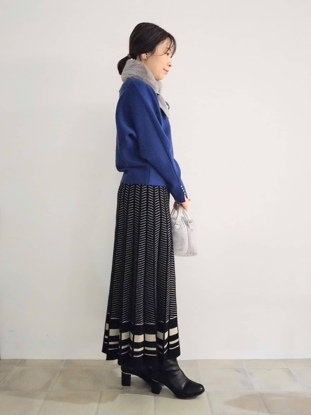 miomioさんの「SHOO･LA･RUE｜ストレッチブーツ」を使ったコーディネート