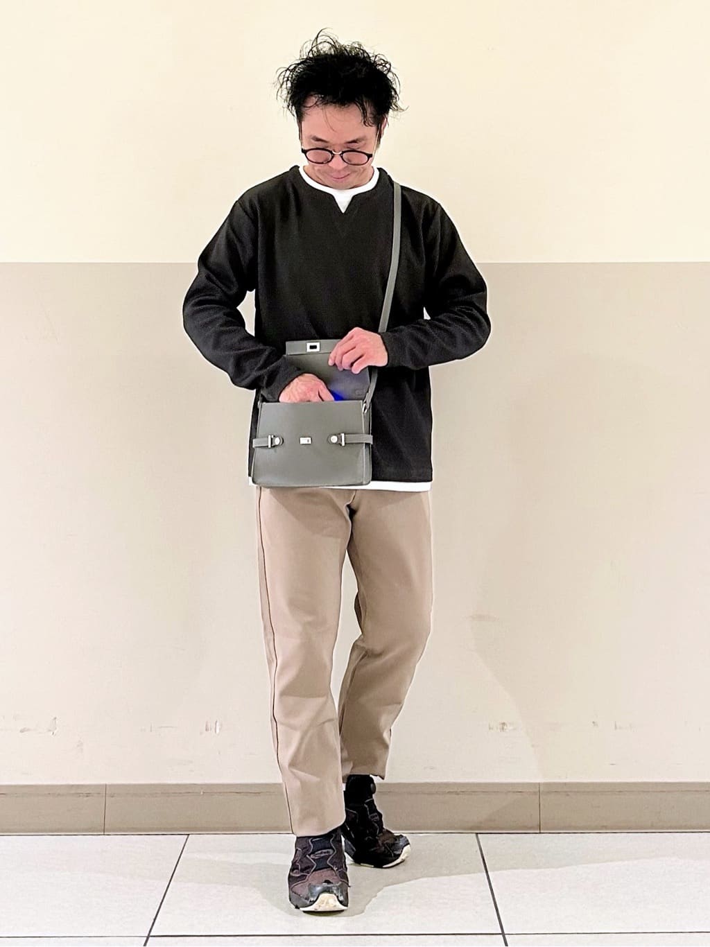 KENJI Iさんの「THE SHOP TK｜累計売上15万本突破！！360&deg;ストレッチ スマートムーブイージーパンツ 【洗濯機OK/ウエストゴム」を使ったコーディネート