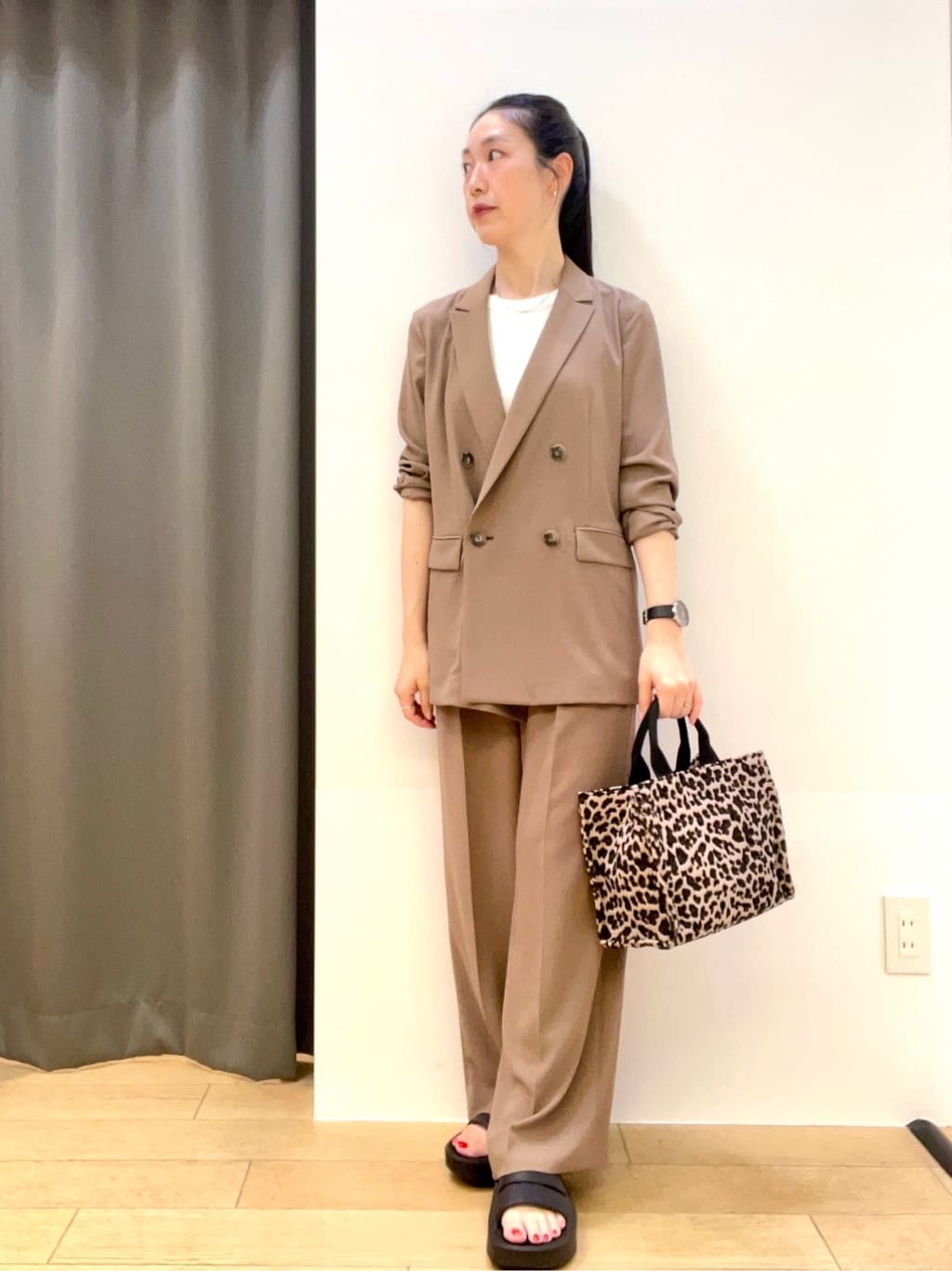 yukoさんの「INDIVI｜【軽く羽織れる！】ダブルジャケット」を使ったコーディネート