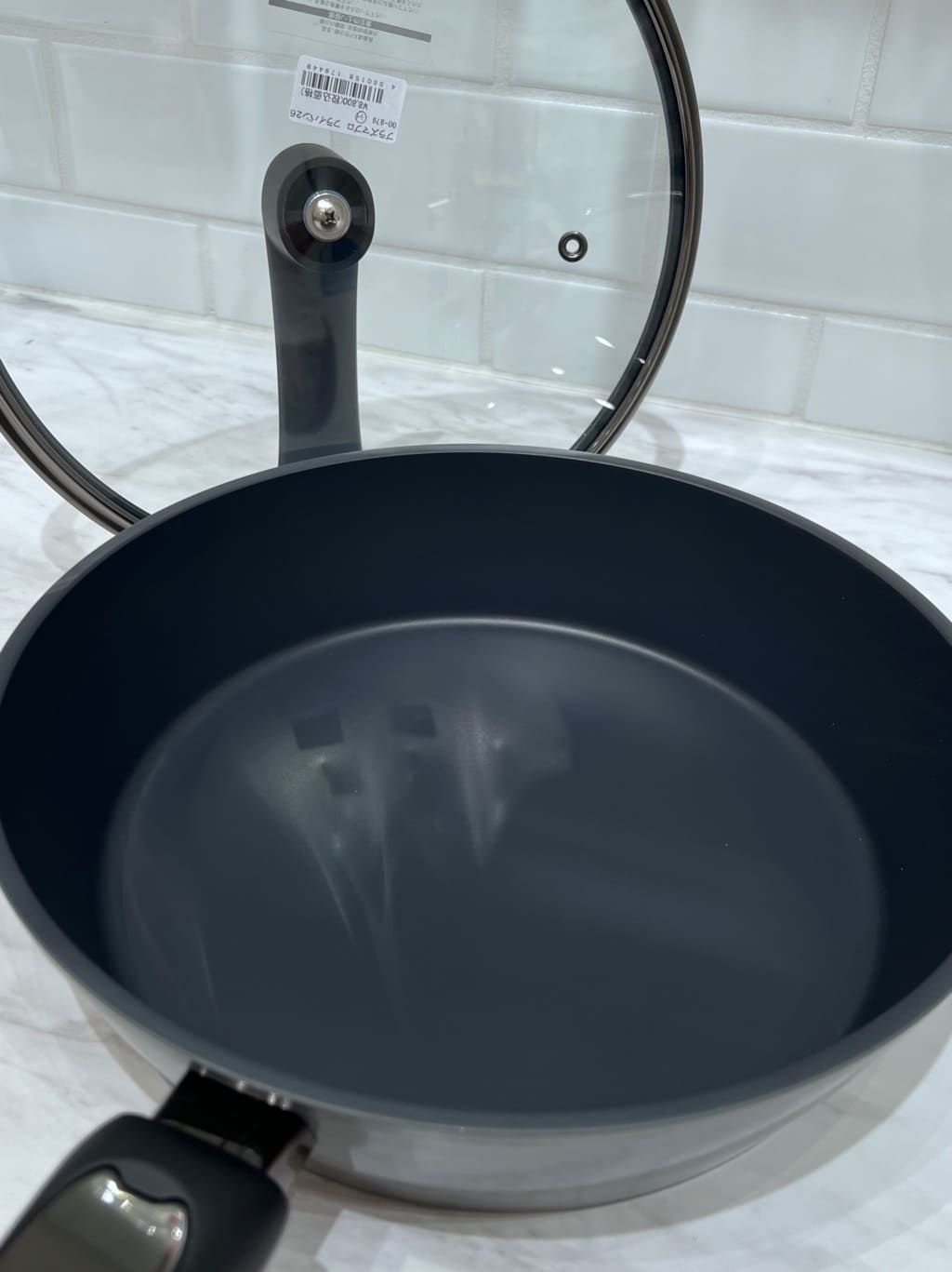 nagiさんの「212 KITCHEN STORE｜プラズマプロ フライパン26cm 蓋付き ＜KEVNHAUN ケヴンハウン＞」を使ったコーディネート