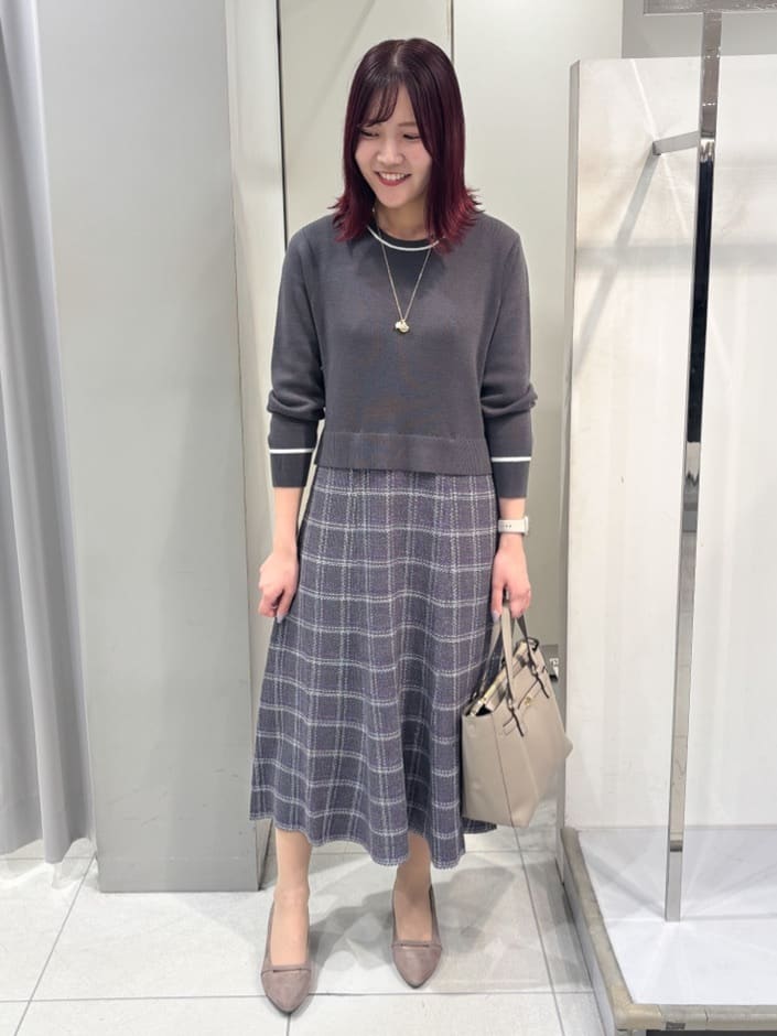 yuiさんの「Reflect｜【コートインでもすっきり◎】チェック柄ニットドッキングワンピース」を使ったコーディネート