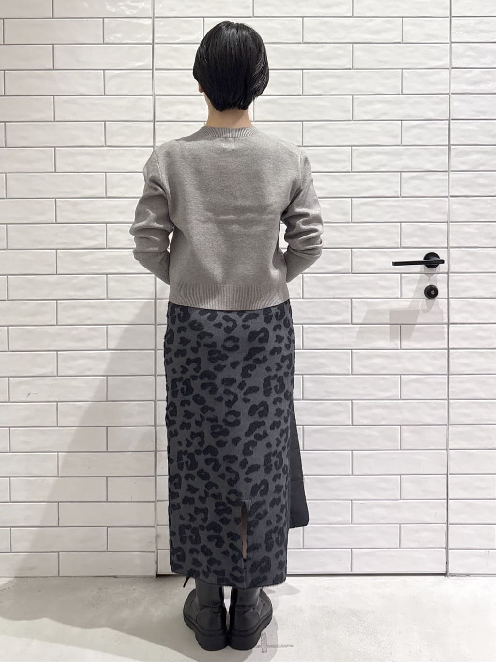 ayumiさんの「OPAQUE.CLIP｜レオパードジャカードニットスカート【洗濯機OK】」を使ったコーディネート