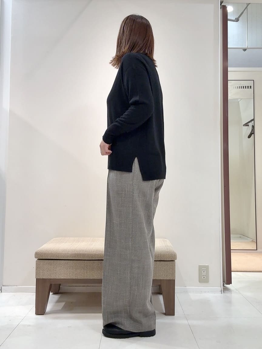 YUIさんの「UNTITLED｜【8色展開/体型カバー】魅せるタイムレスニット」を使ったコーディネート