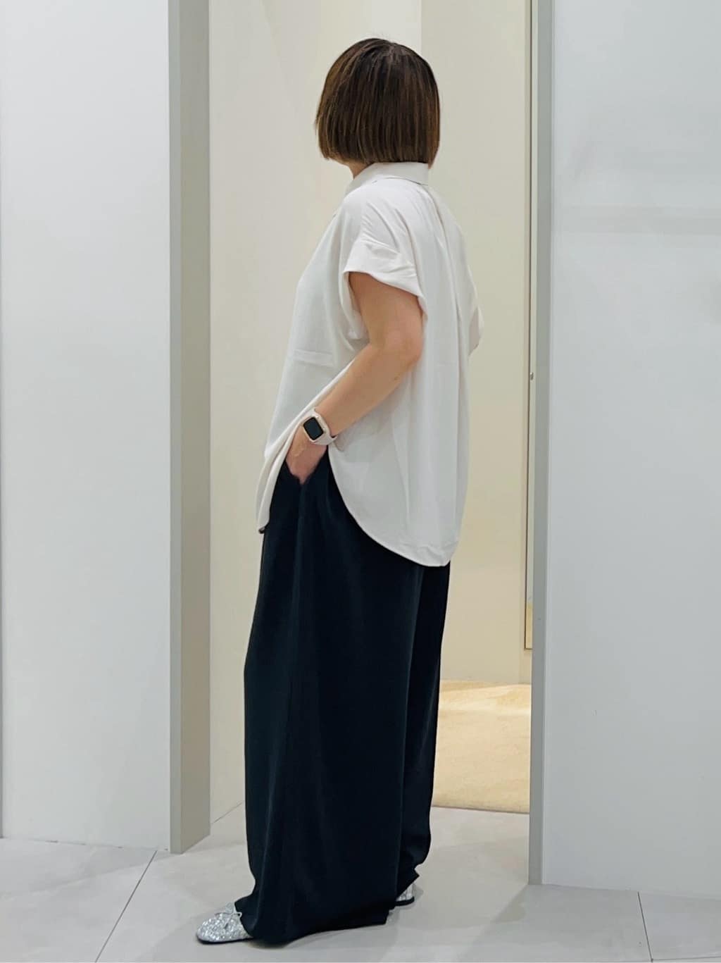 タナさんの「THE SHOP TK｜コットンライクブラウス【接触冷感/洗濯機OK/UV/セットアップ可】」を使ったコーディネート