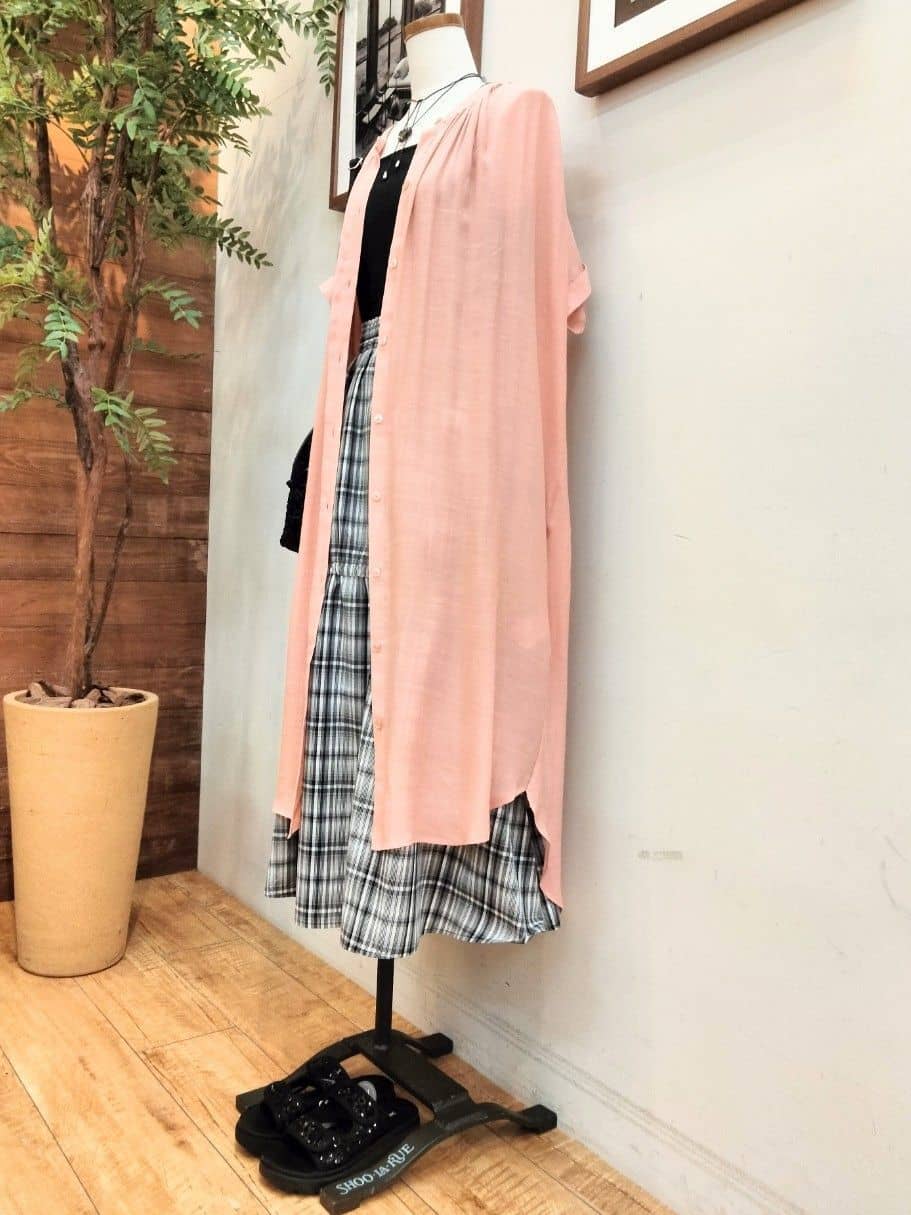 うっちーさんの「SHOO･LA･RUE｜【S-LL】シルエットが変えられる チェック柄リボンフレアスカート」を使ったコーディネート