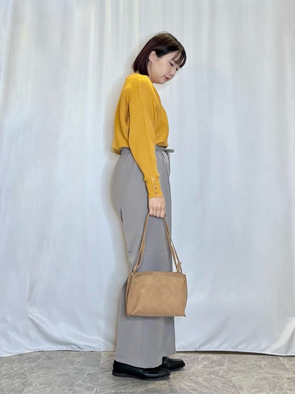 ネリさんの「SHOO･LA･RUE｜【洗濯機可/S-LL/高レビュー】上品シルエットで美しい イージーワイドパンツ」を使ったコーディネート