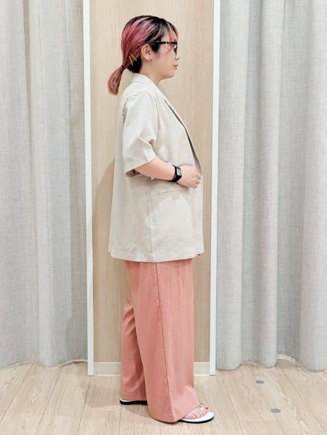 minさんの「grove｜軽やかに羽織れて、きちんと見え ハーフスリーブテーラードジャケット」を使ったコーディネート
