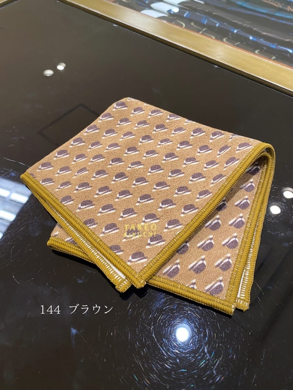 小南大和さんの「TAKEO KIKUCHI｜ボーラーハット柄プリントフォンカチ」を使ったコーディネート