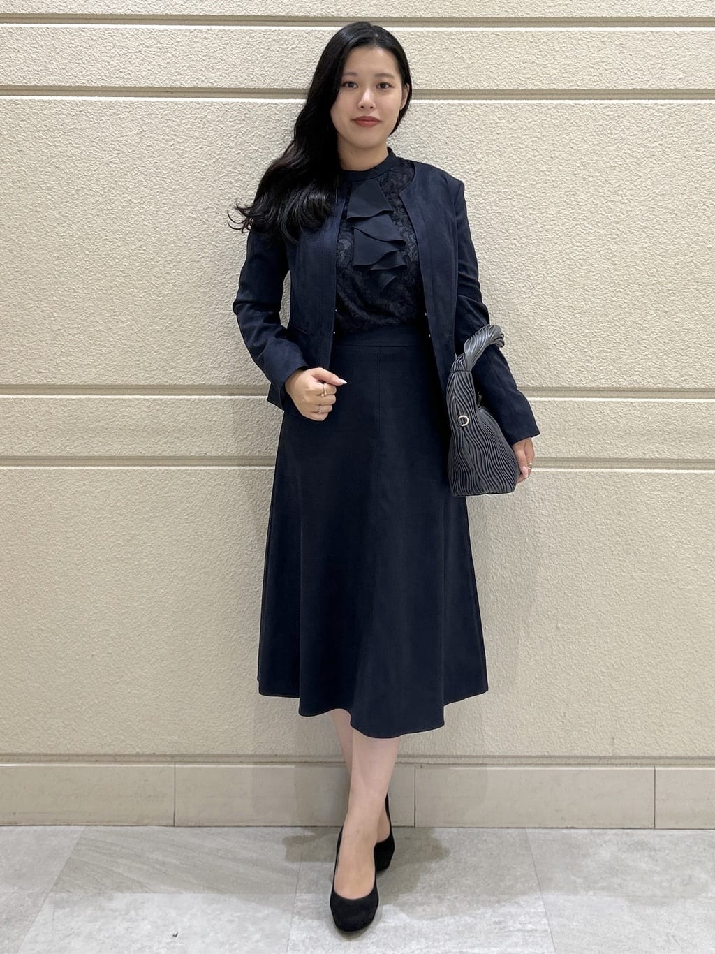Momokaさんの「COUP DE CHANCE｜【手洗い可／日本製】スェード調ノーカラージャケット」を使ったコーディネート