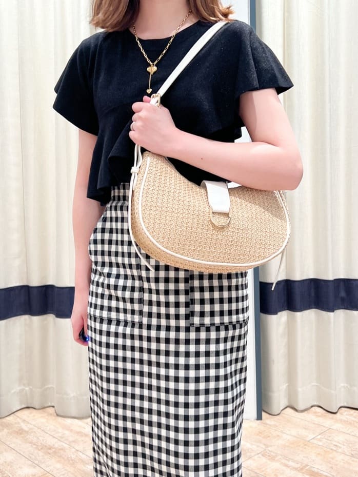 SAYAKAさんの「grove｜」を使ったコーディネート