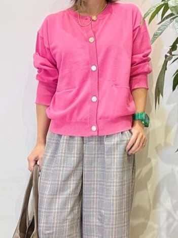 misakiさんの「SHOO･LA･RUE｜【洗える/S-LL/アンサンブル可】大人フェミニン さらっとタッチのニットカーディガン」を使ったコーディネート