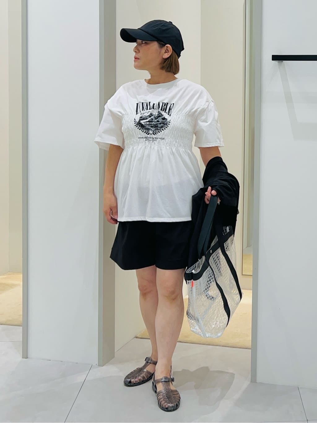 タナさんの「THE SHOP TK｜【mizugiwa/ラッシュガード】フロントジップパーカ/セットアップ可/接触冷感/UVケア/洗濯機」を使ったコーディネート