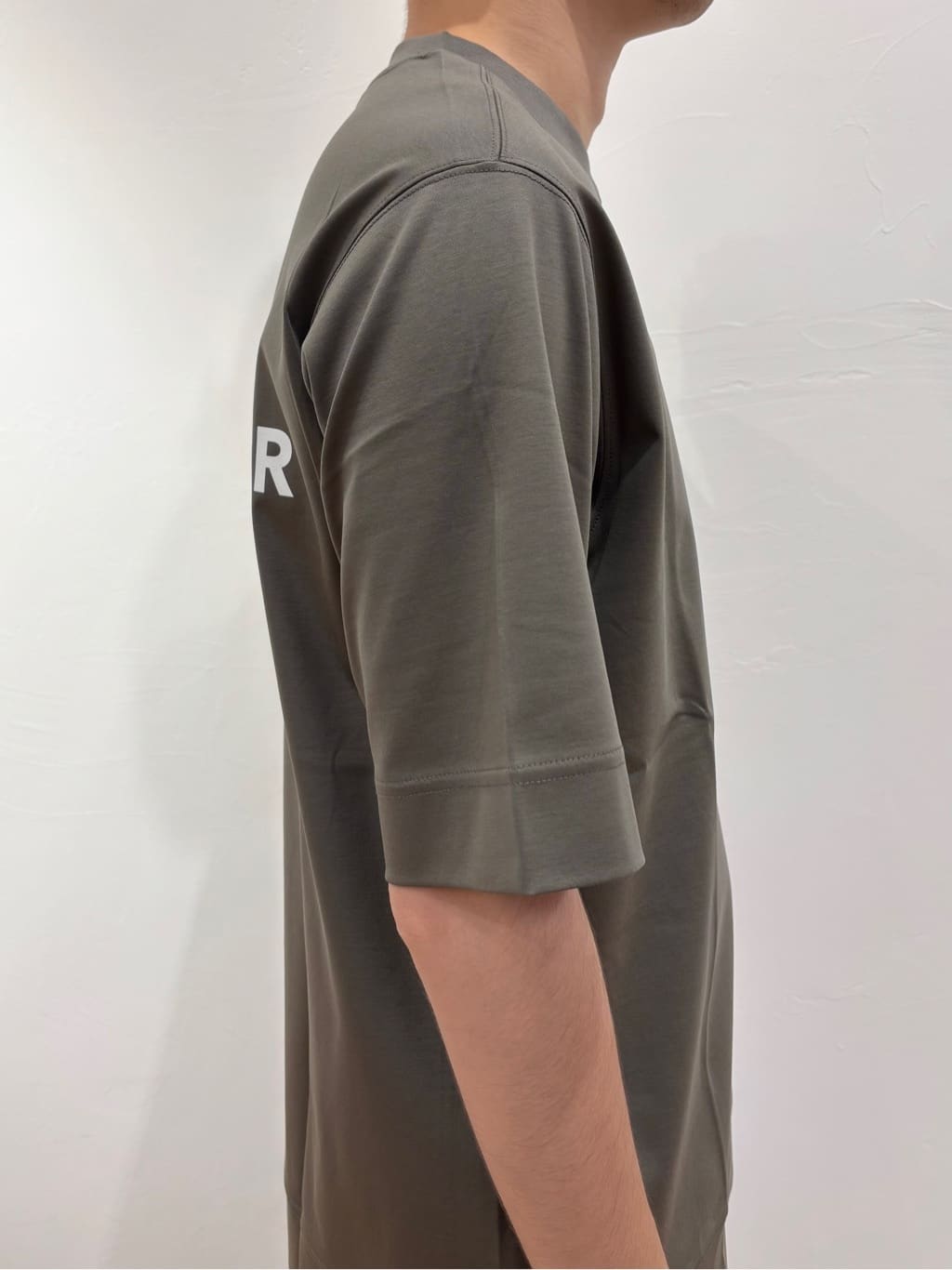 ABEさんの「DRESSTERIOR｜【撥水仕様】シュリンクレザー トートバッグ」を使ったコーディネート