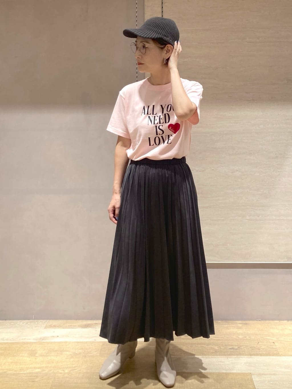たけねぇさんの「OPAQUE.CLIP｜ロックTシャツ別注アソート【GREEN DAY／METALLICA／THE BEATLES】」を使ったコーディネート
