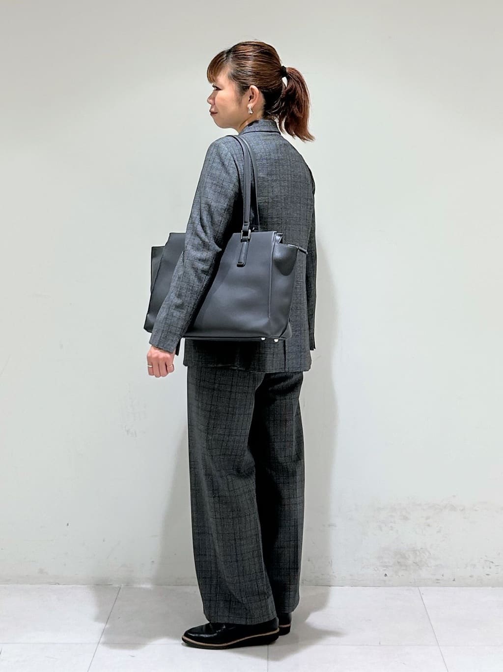 tsuyuさんの「INDIVI｜【UVケア】タックブラウス」を使ったコーディネート