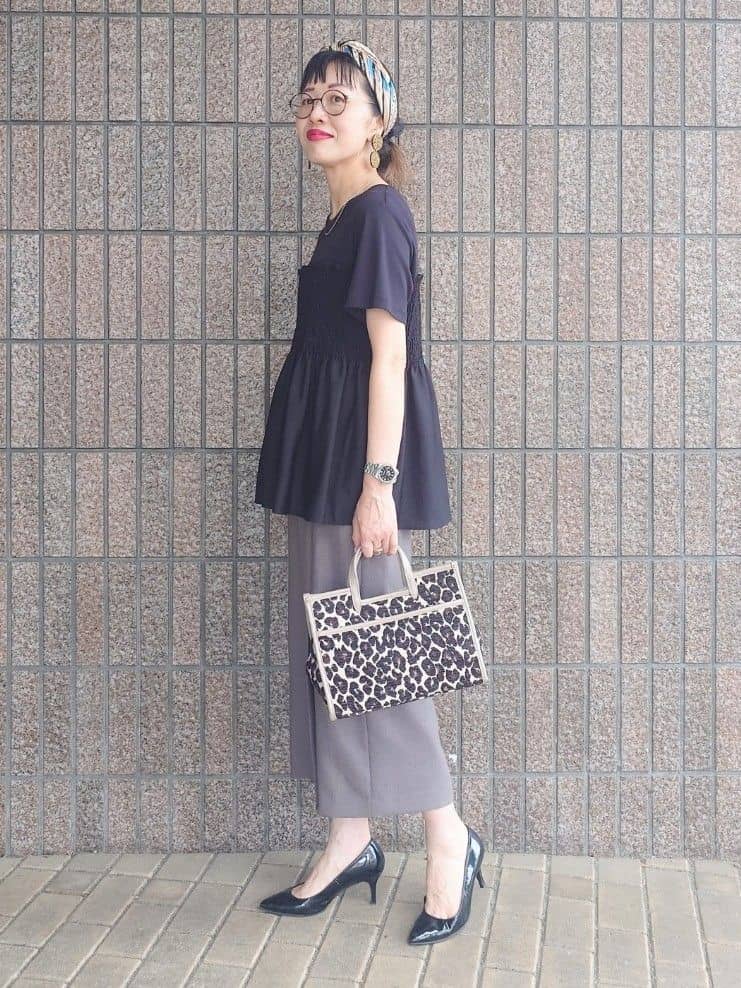 MUTSUKOさんの「UNTITLED｜【コットン100/洗える/Tシャツ】シャーリングドッキングペプラム」を使ったコーディネート