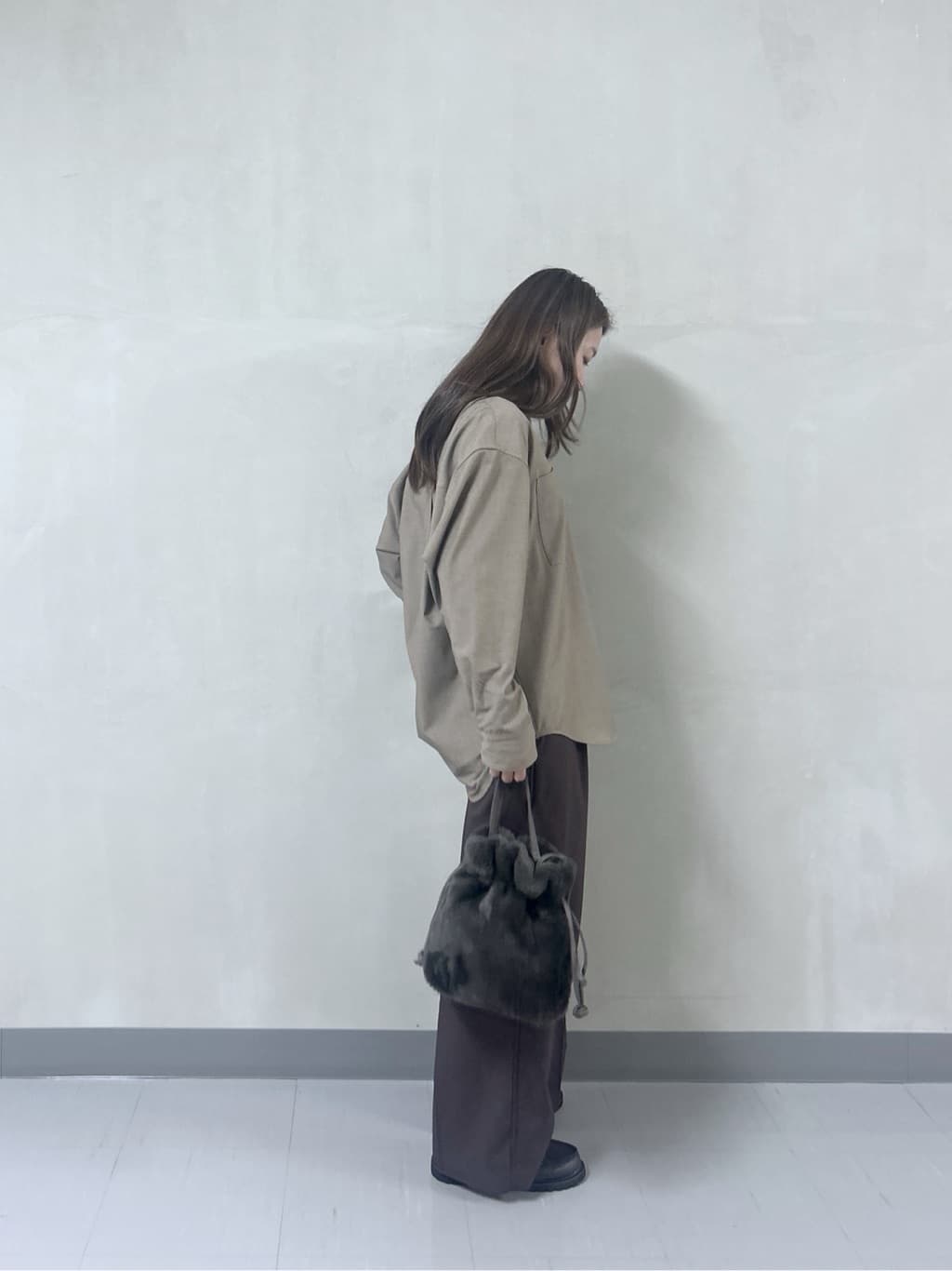 takaさんの「INDIVI｜Comfy SET UP｜イージーストレートワイドパンツ【セットアップ対応／通勤/カセット服】」を使ったコーディネート