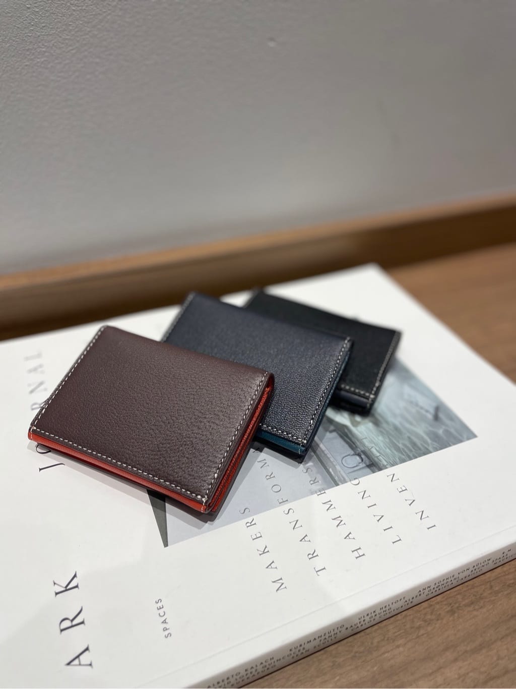 _yone.u_さんの「TAKEO KIKUCHI｜ゴードスキン 名刺入れ」を使ったコーディネート